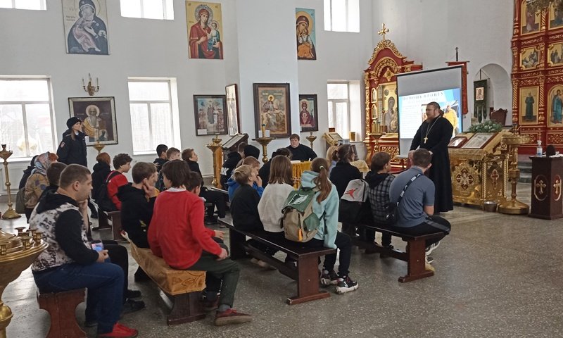 В Краснокамске общественники организовали для школьников дискуссионный клуб «Сила веры»